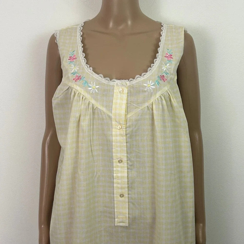 Barbizon Nightgown Yellow Gingham Floral Embroidered Lace Trim Large Vintage NEW